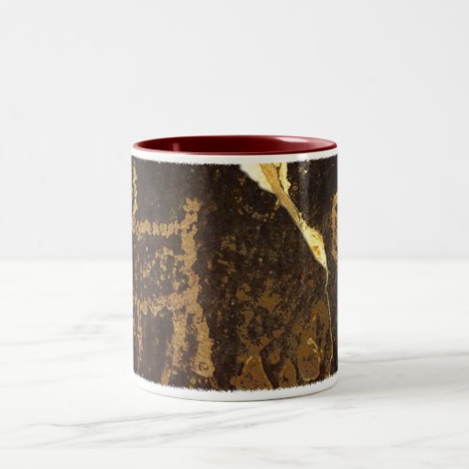 Authentische Elch-Petroglyphe Zweifarbige Tasse (Mittel)