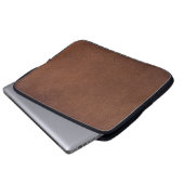 Authentische Lederoptik, echter Hintergrund. Laptopschutzhülle (Vorne Knopf)