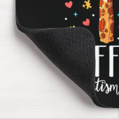 Autismus-Bewusstsein Giraffe Es ist okay, anders z Mousepad (Ecke)