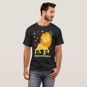 Autismus-Bewusstsein Löwe-Puzzleteile T-Shirt (Vorne ganz)