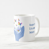 Autismus-Bewusstseins-Hände, die Schmetterlinge Kaffeetasse (VorderseiteRechts)