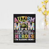 Autismus Mama Raising Hero Groovy Messy Bun Autism Karte (Gelbe Blume)