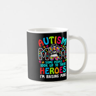Autismus-Mutter, die ein Held-Puzzleteil unterstüt Kaffeetasse