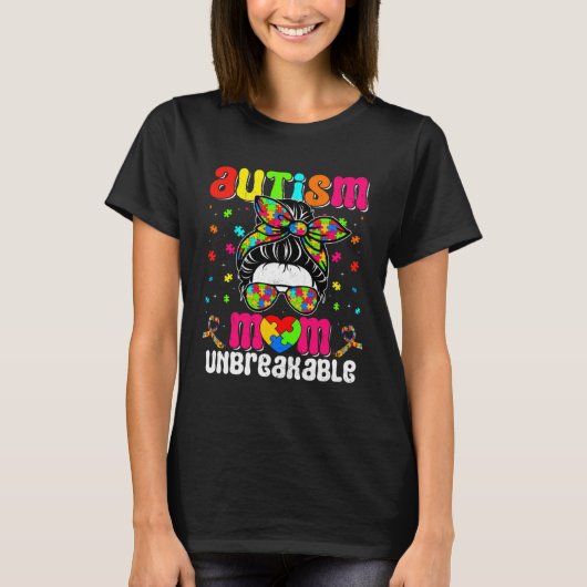 Autistic Autism Awareness Mom Life Women Cute Moth T-Shirt (Vorderseite)
