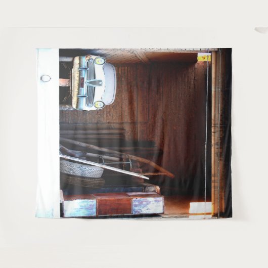 Auto auf dem Dachboden Wandteppich (Vorderseite (Horizontal))