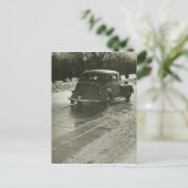 Auto auf Straße Postkarte (Stehend Vorderseite)