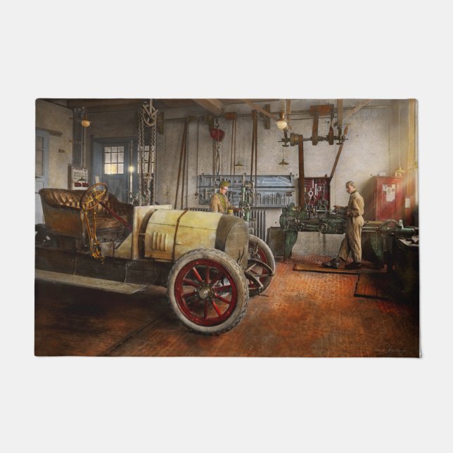 Auto-Mechaniker - die Überholung 1915 Fußmatte (Vorderseite)