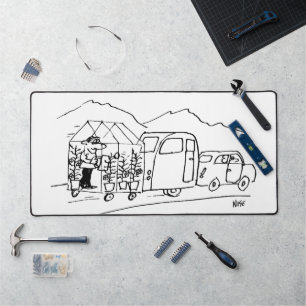 Auto schleppt eine Karawane und ein Greenhouse. Fu Schreibtischunterlage