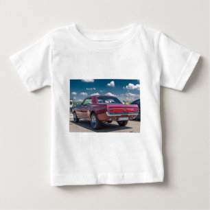 Auto trägt Mustang-rotes Baby T-shirt