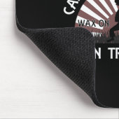 Autoabfall im T-Shirt - Wachs auf Wachs Mousepad (Ecke)