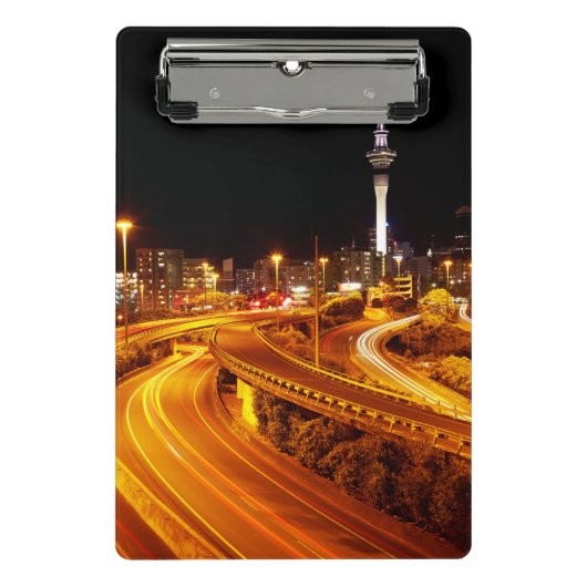Autobahn in Auckland Mini Klemmbrett (Vorderseite)