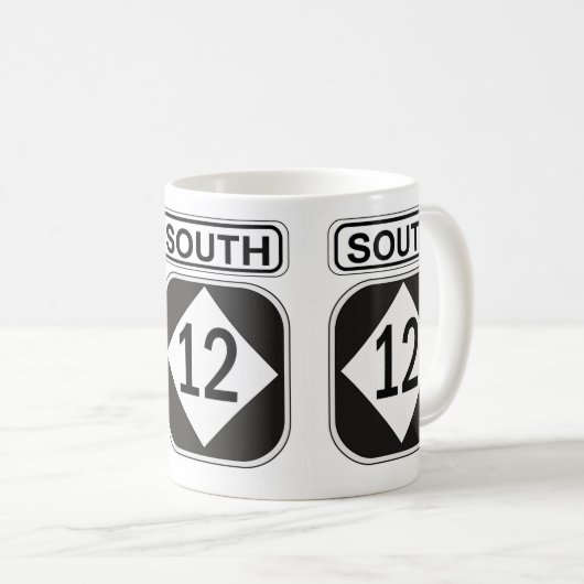 Autobahn Süd 12 (Außenbänke) Kaffeetasse (VorderseiteRechts)
