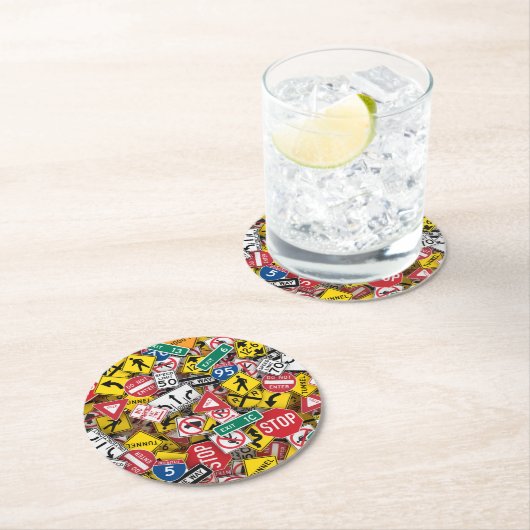 Autofahrer-Fun Road-Sign Collage Runder Pappuntersetzer (Vor Ort)