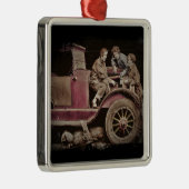 Automechanikerinnen der 1920er Jahre Silbernes Ornament (Rechts)