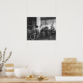 Automobilreparaturgeschäft, 1919. Vintages Foto Poster (Küche)