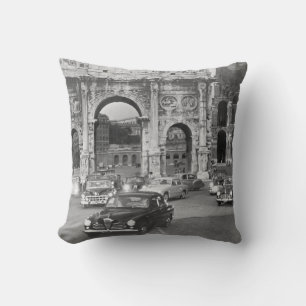 Autos und antike Monumente Rom Italienvintage, ita Kissen