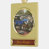 Autounfall - er kam nirgendwo aus 1926 heraus Banner-Ornament gold (Links)