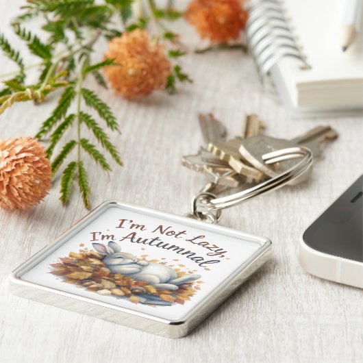 Autumn Bunny in Blätter mit Funny Lazy Zitat Schlüsselanhänger (Seite)