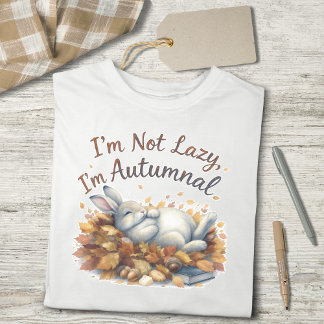 Autumn Bunny in Blätter mit Funny Lazy Zitat Tri-Blend Shirt