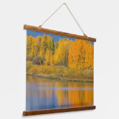Autumn Colored Aspen Trees Wandteppich Mit Holzrahmen (Gewinkelt)