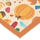 Autumn Cosy Fall Pattern Pumpkins Blätter Orange Kurzer Tischläufer (Ecke)