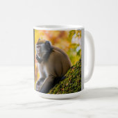 Autumn Curiosity: Monkeys at the Zoo in Fall Kaffeetasse (VorderseiteRechts)