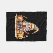 Autumn Gnome Reading Book With Pumpkins Fall Tank  Fleecedecke (Vorderseite (Horizontal))