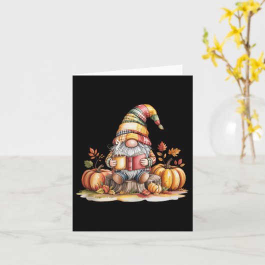 Autumn Gnome Reading Book With Pumpkins Fall Tank Karte (Gelbe Blume)