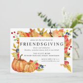 Autumn Leaves Pumpkin Friendsgiving Dinner Einladung (Stehend Vorderseite)
