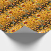 Autumn Pattern with Acorns, White Flowers  Geschenkpapier (Ecke)