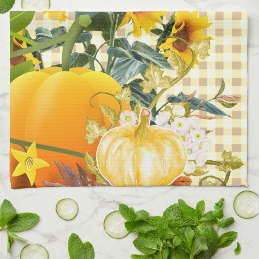Autumn Pumpkin auf Gingham Geschirrtuch (Gefaltet)