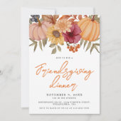 Autumn Pumpkin Floral Friendsgiving Dinner Einladung (Vorderseite)