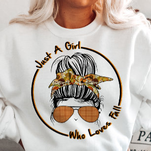 AUTUMN THEMA NUR EIN MÄDCHEN, DAS LIEBEN MESSY BUN SWEATSHIRT
