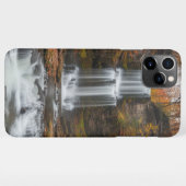 Autumn waterfalls - beautiful iPhone hülle (Rückseite (Horizontal))