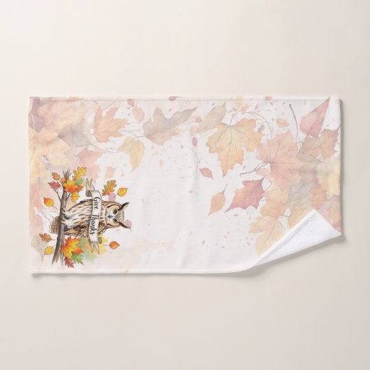 Autumn Whimsy – Thanksgiving Owl with Fall Leaves Badhandtuch Set (Handtuch)