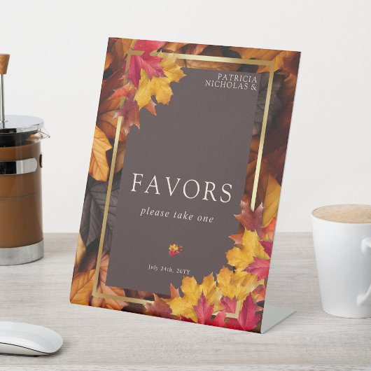 Autumn Woody Brown & Elegant Golden Frame Favorite Sockelschild