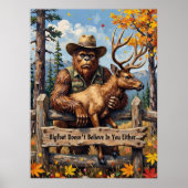 Autumnal Irony: Waldbeobachtung von Bigfoot Poster (Vorne)
