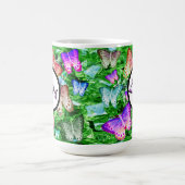 Ava Name mit Flug der Schmetterlinge, Kaffeetasse (Mittel)