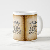 Ave Maria Monogram Jumbo-Tasse (Vorderseite Rechts)