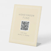 AVERY Simple Yellow QR Code Wedding Honeymoon Fund Sockelschild (Vorderseite)