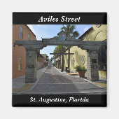 Aviles Street Magnet (Vorne)