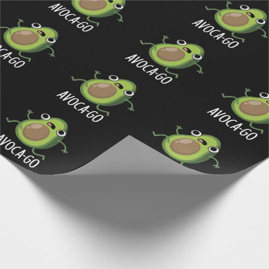 Avoca-go Funny Avocado Pun Dark BG Geschenkpapier (Ecke)