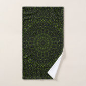 Avocado Green Mandala mit geometrischer Symmetrie Badhandtuch Set (Handtuch)