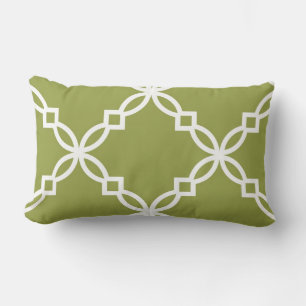 Avocado Green White Large Extravagant Quatrefoil P Lendenkissen