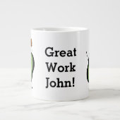 Avocado lustiges Beisammensein Handstand Grün Grub Jumbo-Tasse (Vorderseite)