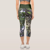 Avocado Tree Capri Leggings (Rückseite)