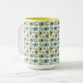 Avocado und Cilantro Salad Pattern Zweifarbige Tasse (Vorderseite Links)