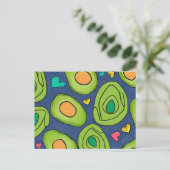 Avocados und Herzen Postkarte (Stehend Vorderseite)
