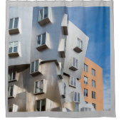 AWKWARD GEBÄUDE PLANS DUSCHVORHANG (Vorderseite)