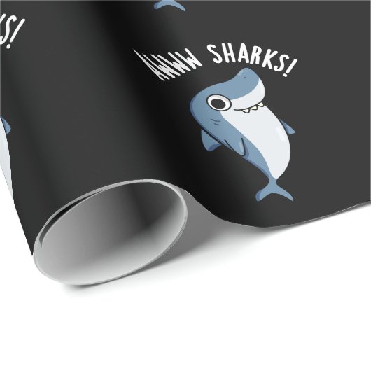 Awww Sharks Funny Animal Pun Dark BG Geschenkpapier (Rolleneckpunkt)
